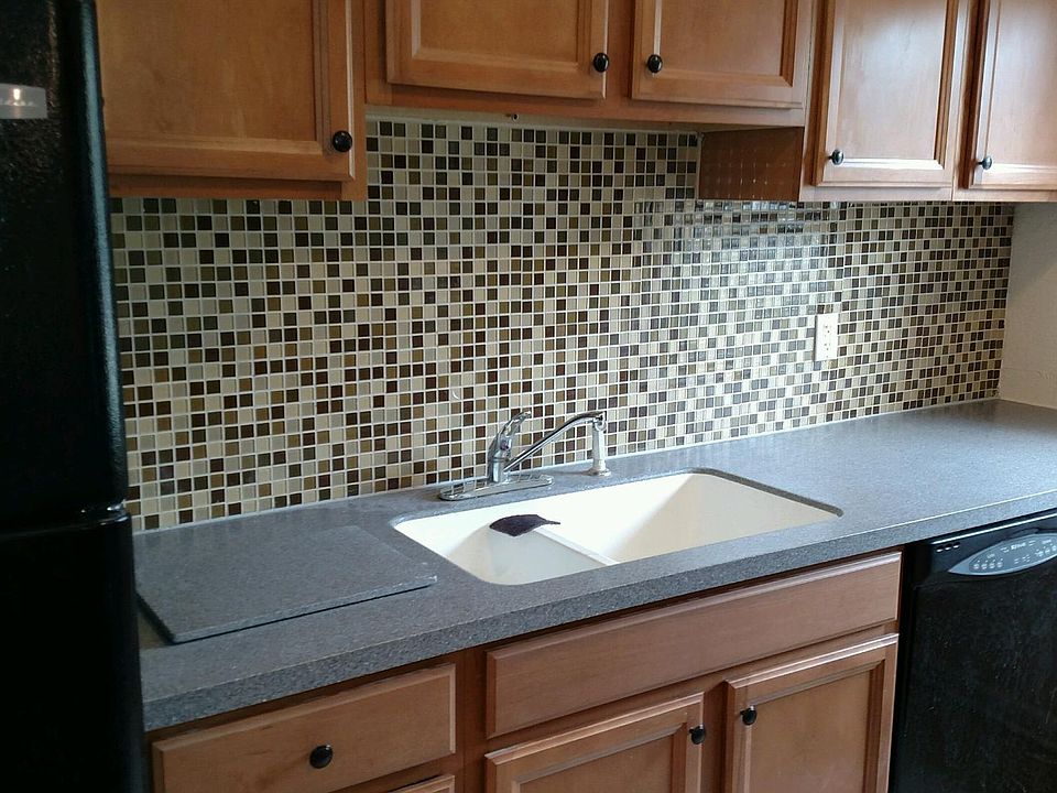 1st image of 1920 E 115th Ave