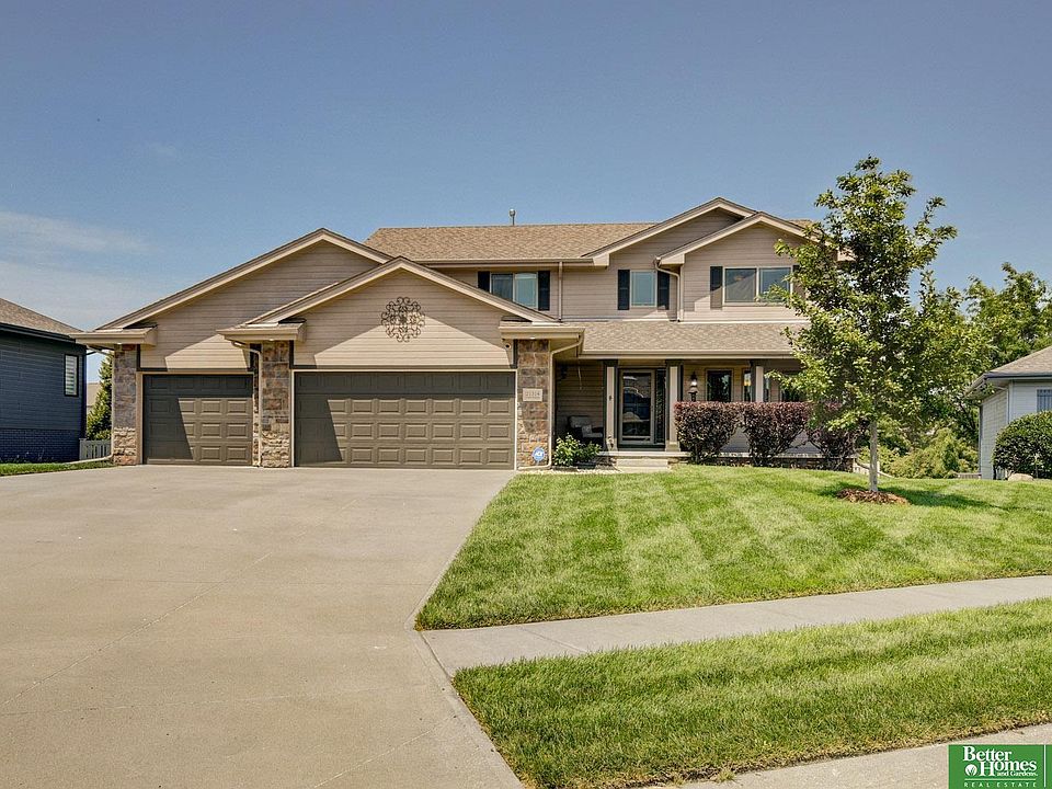 1st image of 21314 Castlerock Ln