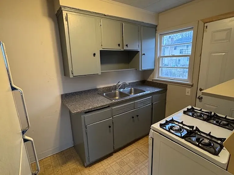 1341 Fay Dr — Photo 3