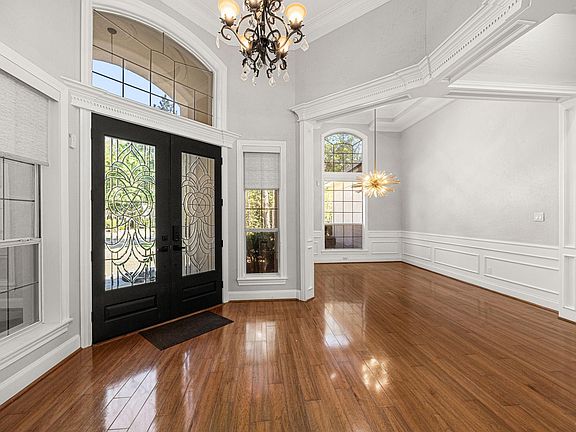 5th image of 27 Morning Arbor Pl