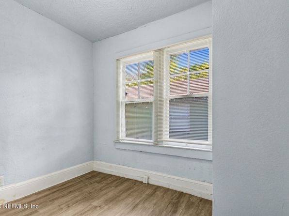 jacksonville-florida-154611322 picture