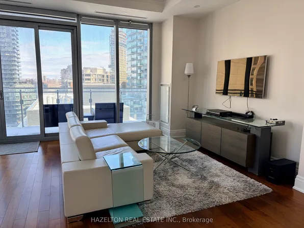 55 Scollard St #902, Toronto, ON M5R 0A1