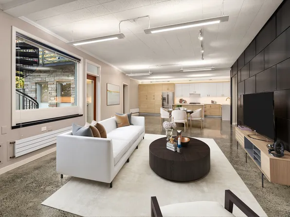 2562 Dexter Ave N, Seattle, WA 98109