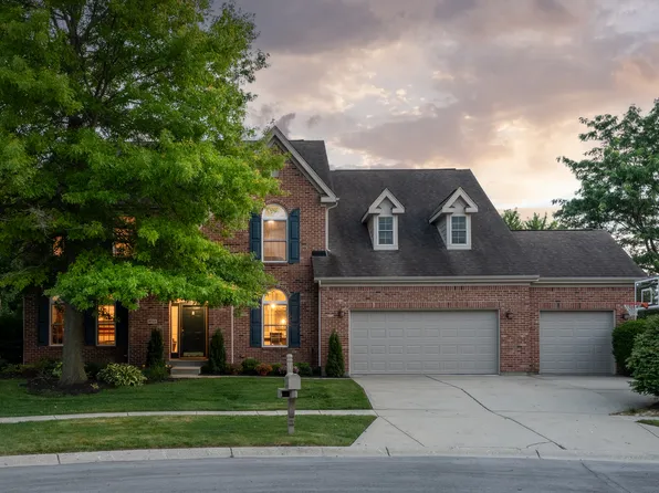 8753 Lily Ct, Zionsville, IN 46077