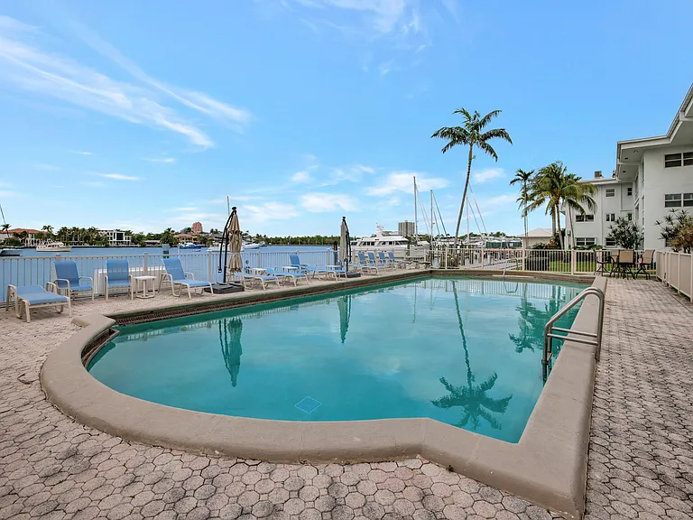 2727 Yacht Club Blvd #2A — Photo 51