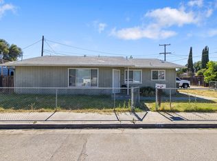 1543 N Willis St, Visalia, CA 93291