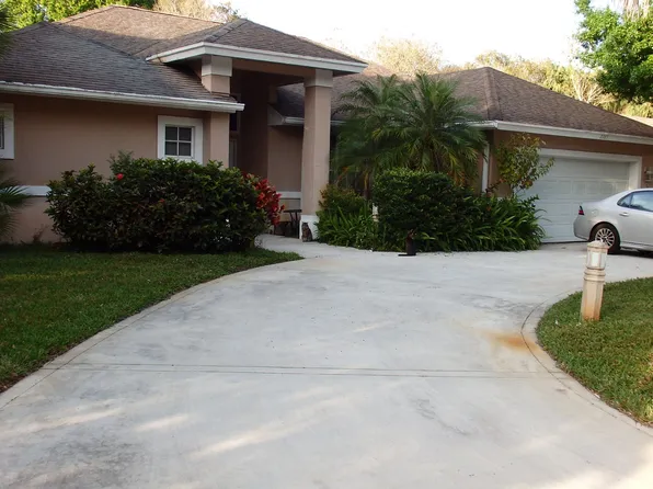 2285 SW Parkridge Pl, Palm City, FL 34990