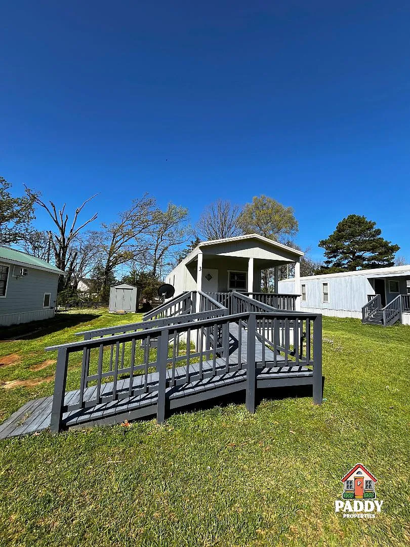 Unit Photo - 11 Private Road 2352 Tiny Cv #3