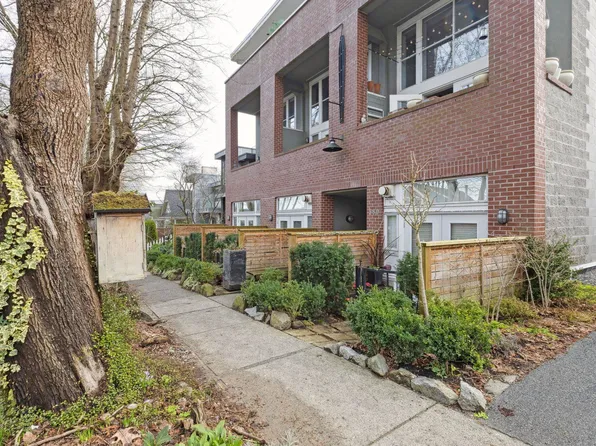 980 W 22nd Ave #307, Vancouver, BC V5Z 2A1