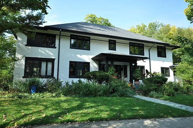 190 Maplewood Rd photo 1