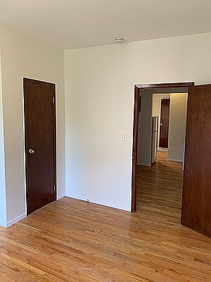 5th image of 157 E 99th St #F5