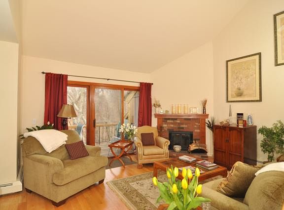 5th image of 806 Eagle Bay Dr #806