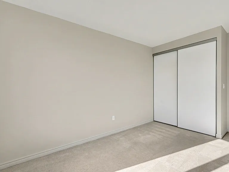 660 Garibaldi Ave — Photo 22