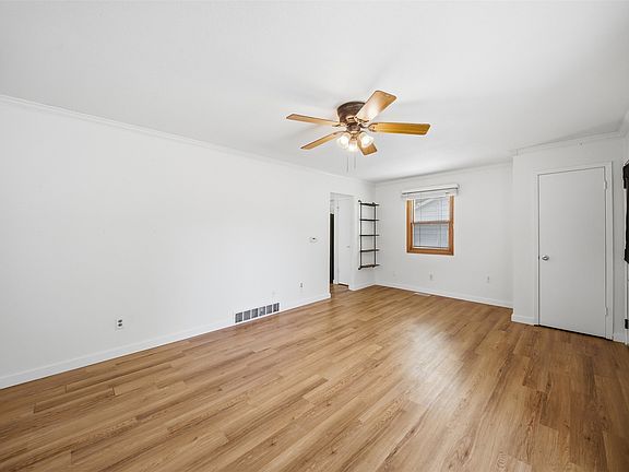 4th image of 655 3rd St