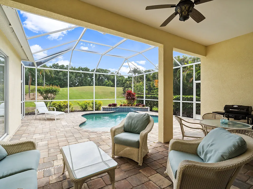8416 Abingdon Ct