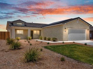10000 Turning Leaf Ln, Bakersfield, CA 93306