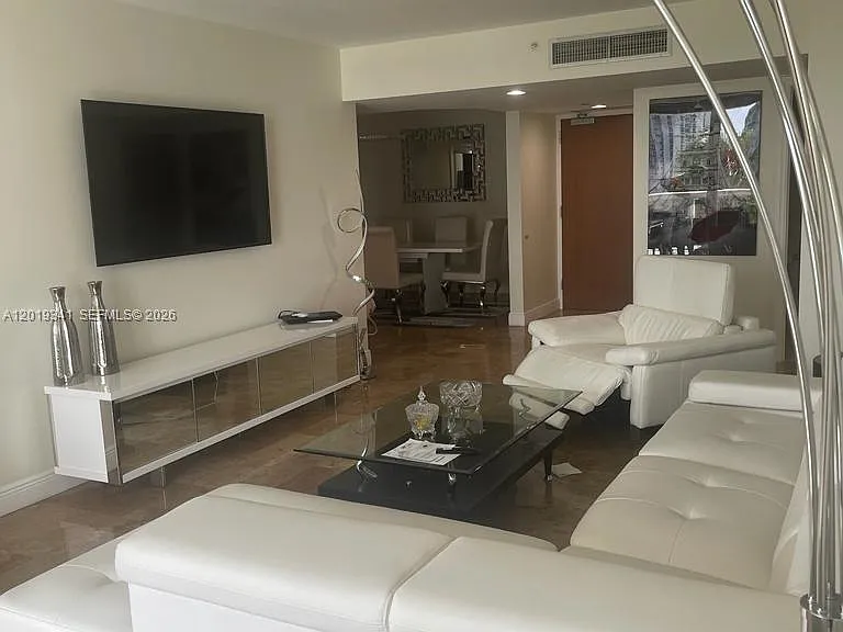 16500 Collins Ave #652 — Photo 2