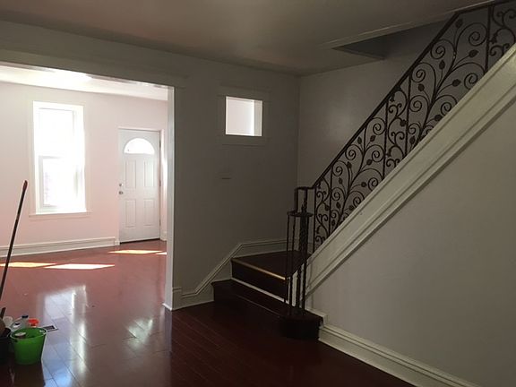 2nd image of 60 E Seymour St
