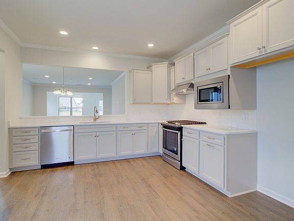 Spacious and Open Kitchen