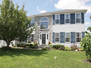 1486 Buck Hill Ln, Breinigsville, PA 18031