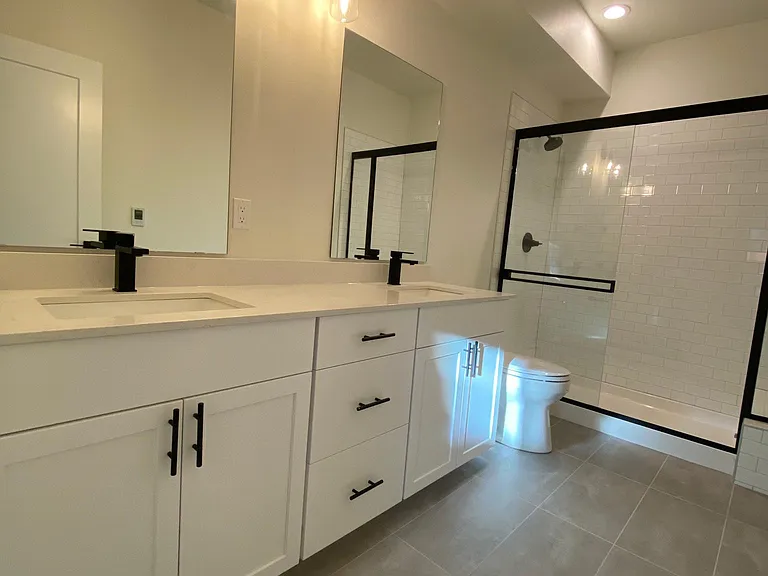 5240 Brooklyn Ave NE #C — Photo 10