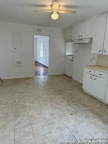1940 Schley Ave — Photo 5
