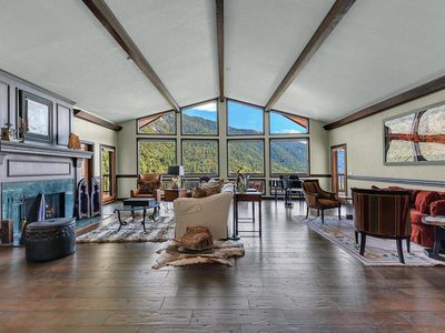 24740 Pioneer Rd, Idyllwild, CA, 92549