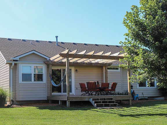 Large deck for entertaining