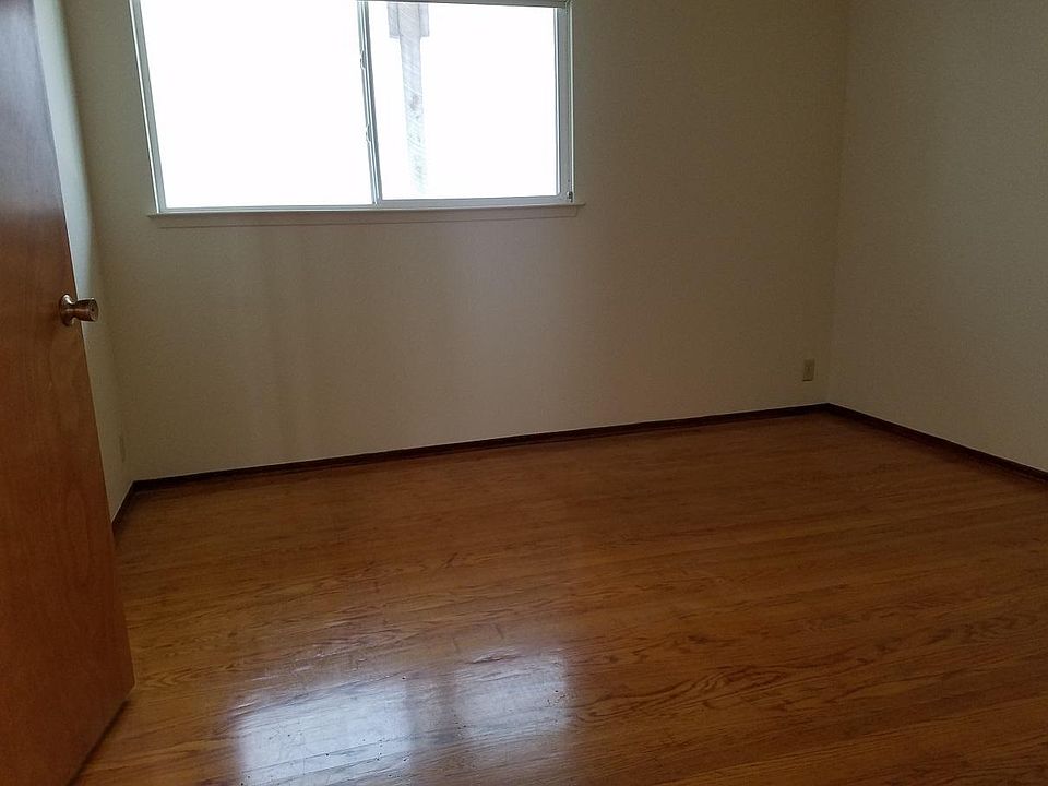2nd image of 36 Fair Oaks St #2