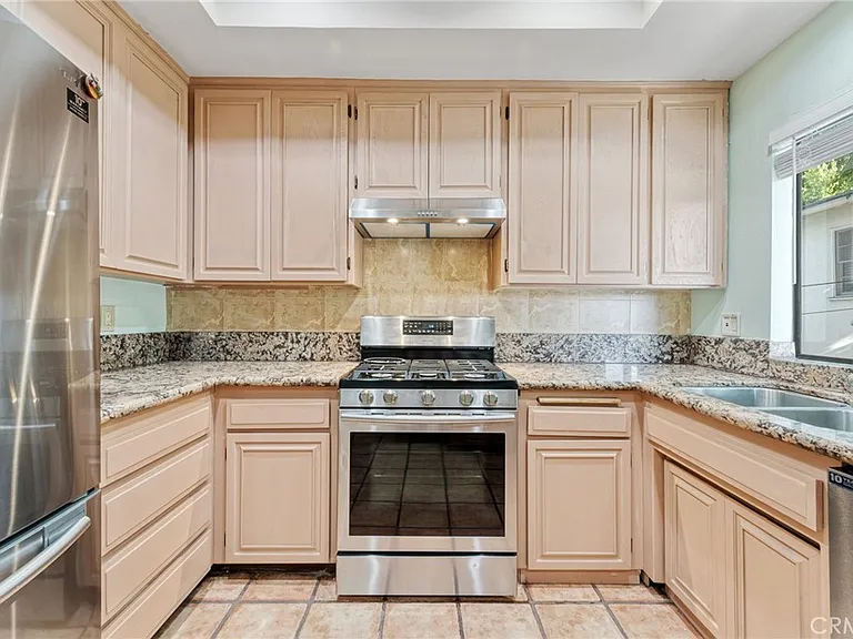 807 N Sycamore Ave #6 — Photo 9