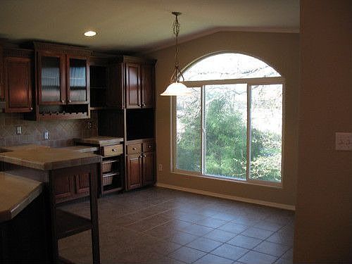 4th image of 1125 Merle Dr