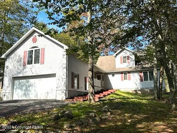 2170 Pine Valley Dr, Tobyhanna, PA 18466