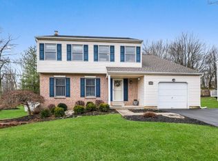 674 Grace Ln, Warrington, PA 18976
