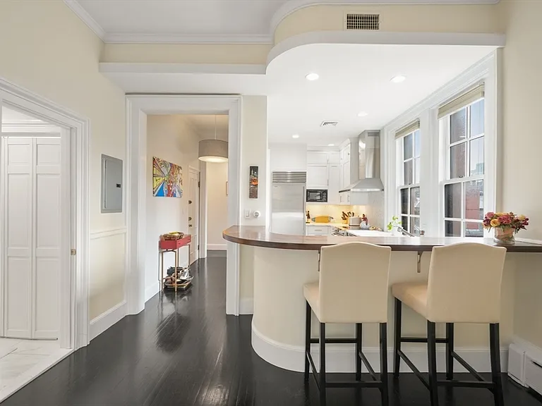 285 Clarendon St #4 — Photo 12