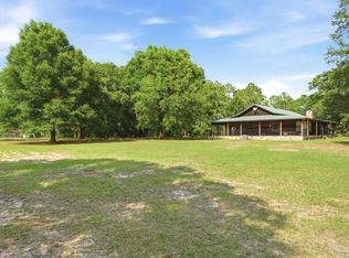 4989 Steamboat St, Milton, FL 32583
