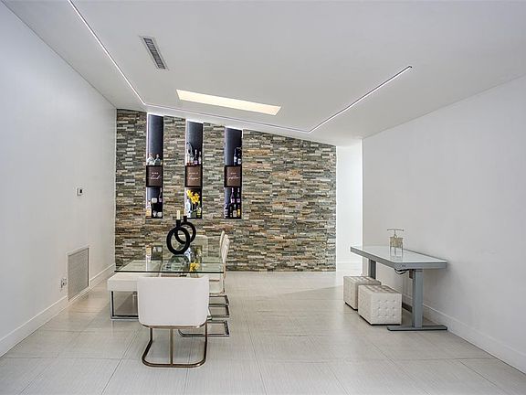 5th image of 3291 N 37th St #3291