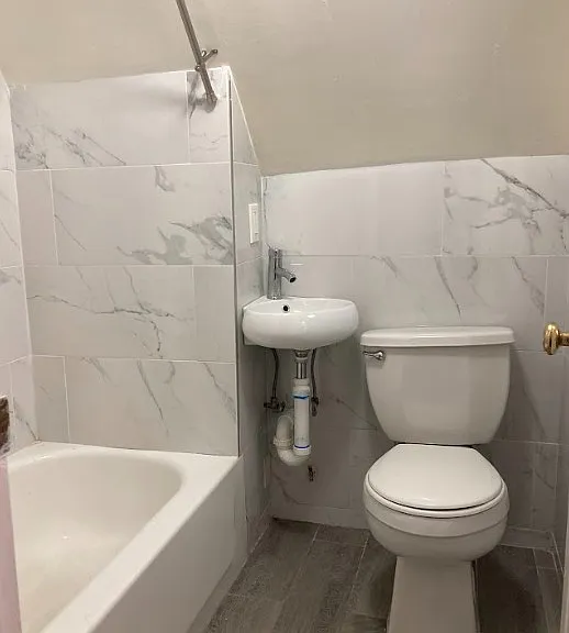2709 Kingsbridge Ter — Photo 5