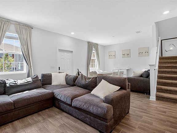 3rd image of 3025 Ella Way