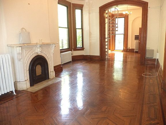 3rd image of 70 Greene Ave APT 1