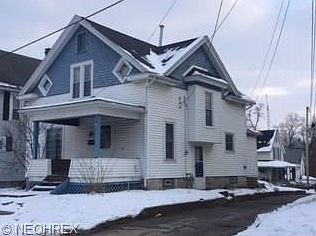 1st image of 527 Evergreen St