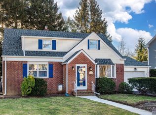 31-10 Gentner Rd, Fair Lawn, NJ 07410