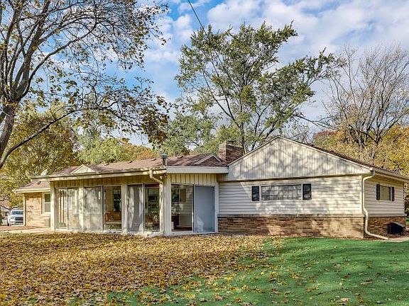 5th image of 11915 W Woodcrest Cir