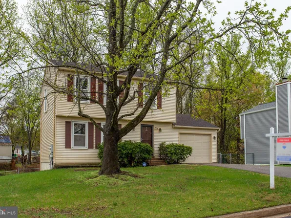 816 Avis Dr, Upper Marlboro, MD 20774