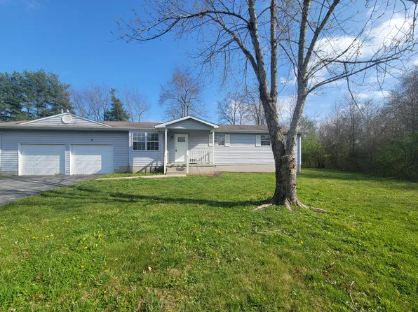 104 Bent Tree Dr, Crossville, TN 38555