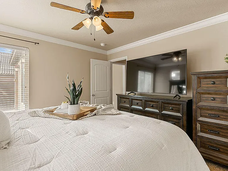 1176 N Crown King Ave — Photo 13