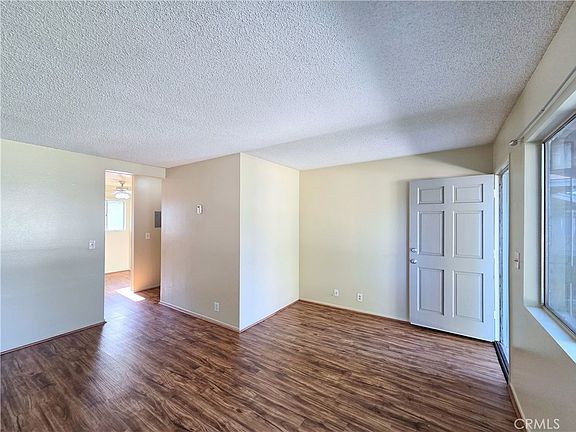 2nd image of 511 Bayport St #1/2