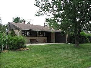3rd image of 6823 Shaulis Dr