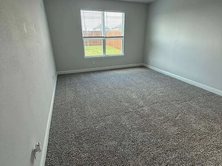 517 Lana Dr — Photo 11