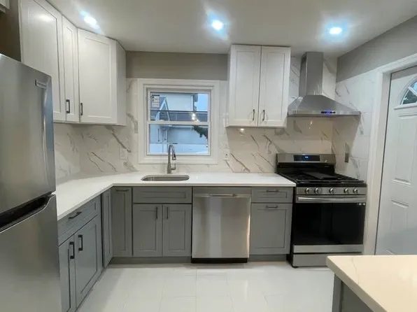 1500 70th Street image 2 of 3