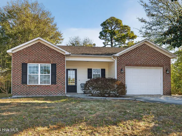 402 Governors Road, Wilmington, NC 28411
